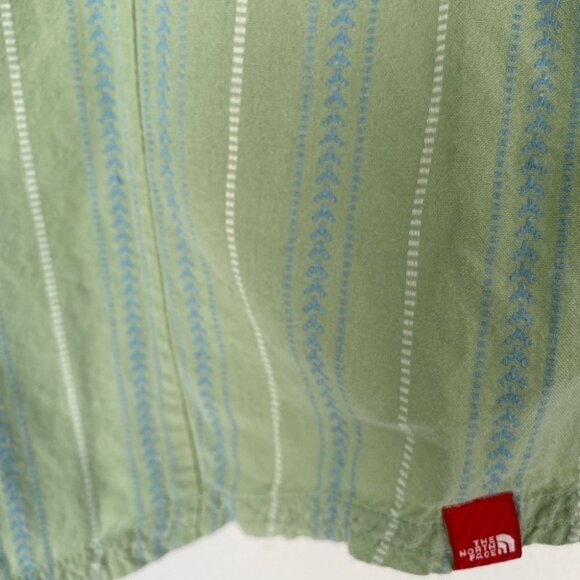 THE North Face Women’s Button Up Top Green with Stripe - Picture 4 of 6